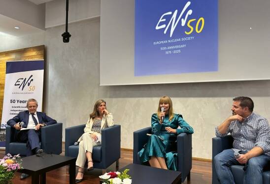 Było „Kobiety na traktory!”. Będzie „Kobiety na reaktory!”  O tym, jak Emilia Janisz buduje przyszłość energetyki jądrowej. Rozmowa z Emilią Janisz. 