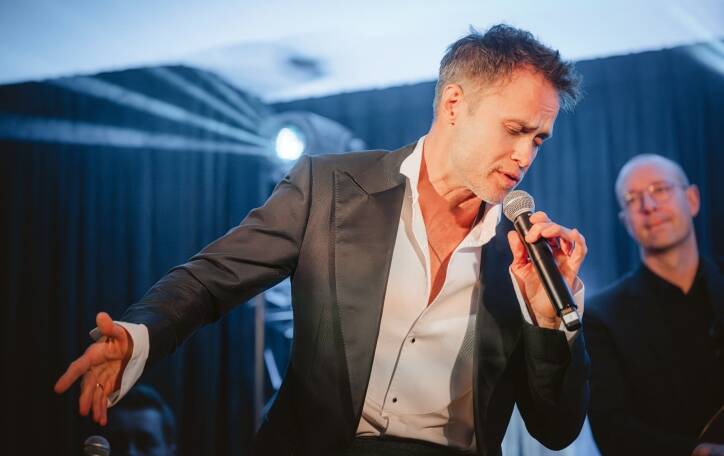 Walentynkowy wieczór z Maciejem Zakościelnym 