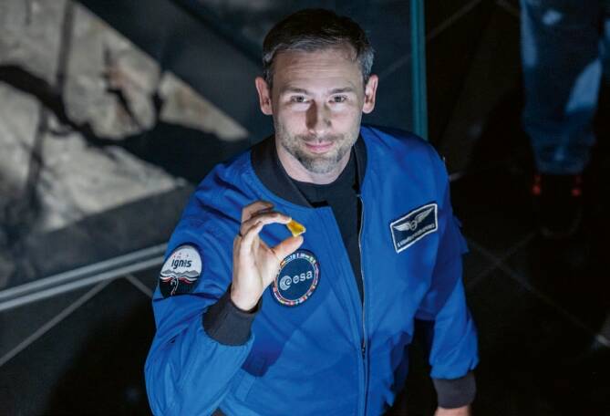 Bursztyn z kosmosu wylądował w Gdańsku