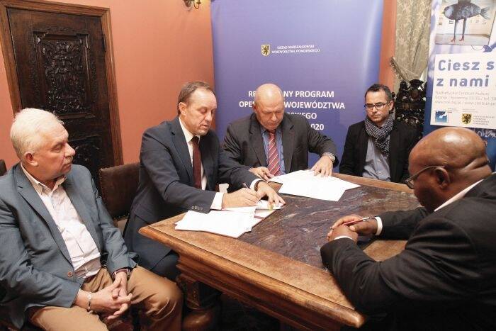 ŚRODKI UNIJNE  NA ODBUDOWĘ  KOŚCIOŁA